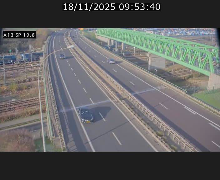 <h2>Traffic live webcam Luxembourg Croix de Bettembourg - A13 direction Esch-sur-Alzette - BK 19.8</h2>