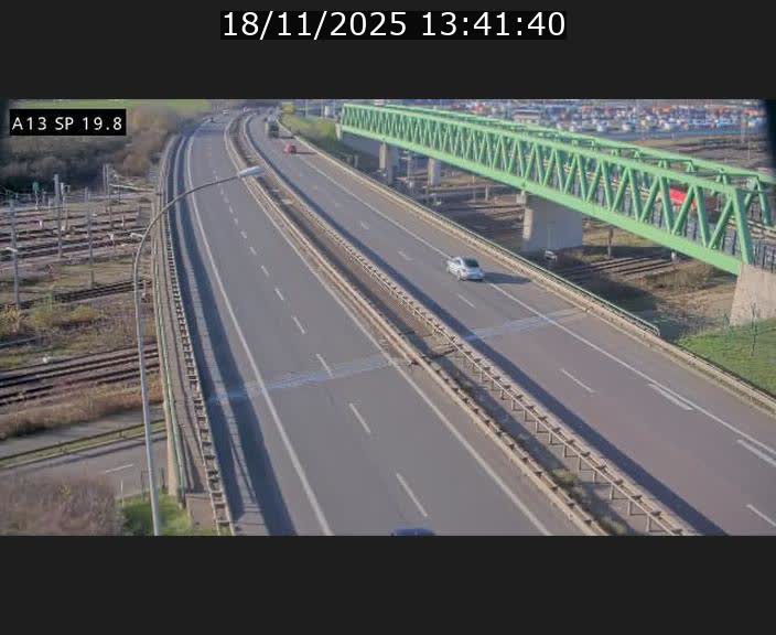 <h2>Traffic live webcam Luxembourg Croix de Bettembourg - A13 direction Esch-sur-Alzette - BK 19.8</h2>
