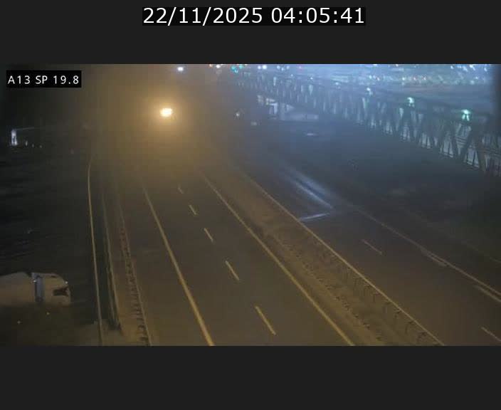 <h2>Traffic live webcam Luxembourg Croix de Bettembourg - A13 direction Esch-sur-Alzette - BK 19.8</h2>