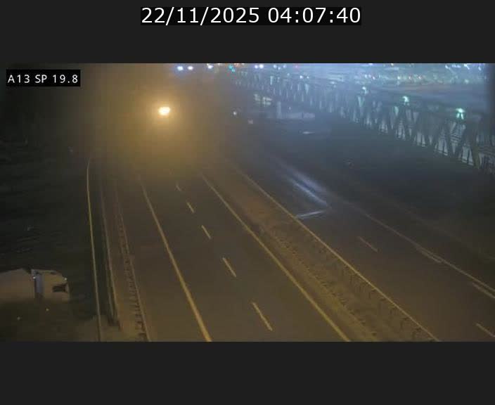 <h2>Traffic live webcam Luxembourg Croix de Bettembourg - A13 direction Esch-sur-Alzette - BK 19.8</h2>