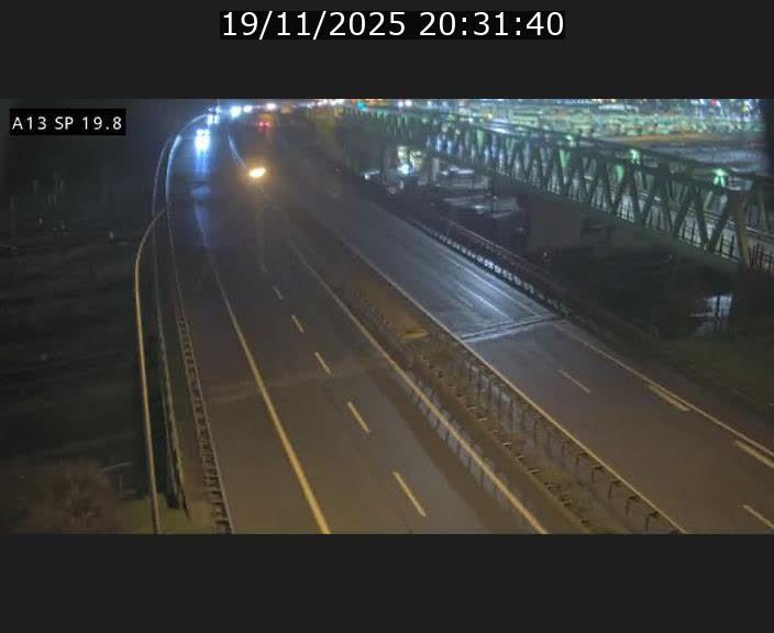 <h2>Traffic live webcam Luxembourg Croix de Bettembourg - A13 direction Esch-sur-Alzette - BK 19.8</h2>