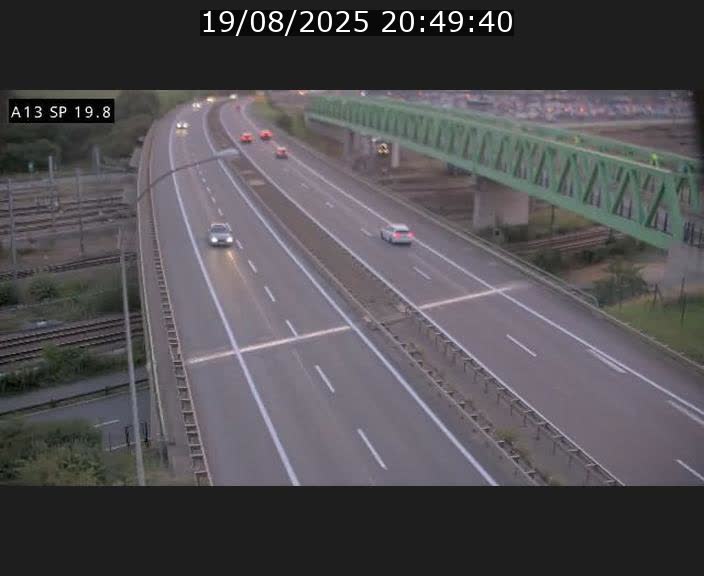 <h2>Traffic live webcam Luxembourg Croix de Bettembourg - A13 direction Esch-sur-Alzette - BK 19.8</h2>