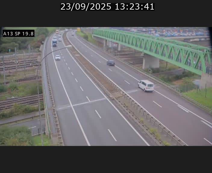 Traffic live webcam Luxembourg Croix de Bettembourg - A13 direction Esch-sur-Alzette - BK 19.8
