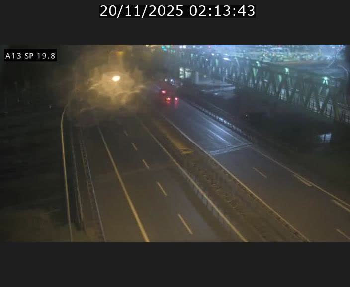 <h2>Traffic live webcam Luxembourg Croix de Bettembourg - A13 direction Esch-sur-Alzette - BK 19.8</h2>