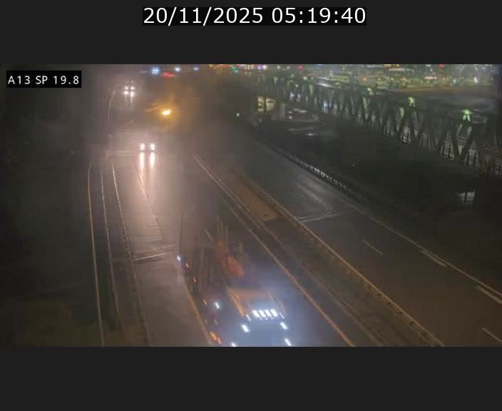 <h2>Traffic live webcam Luxembourg Croix de Bettembourg - A13 direction Esch-sur-Alzette - BK 19.8</h2>