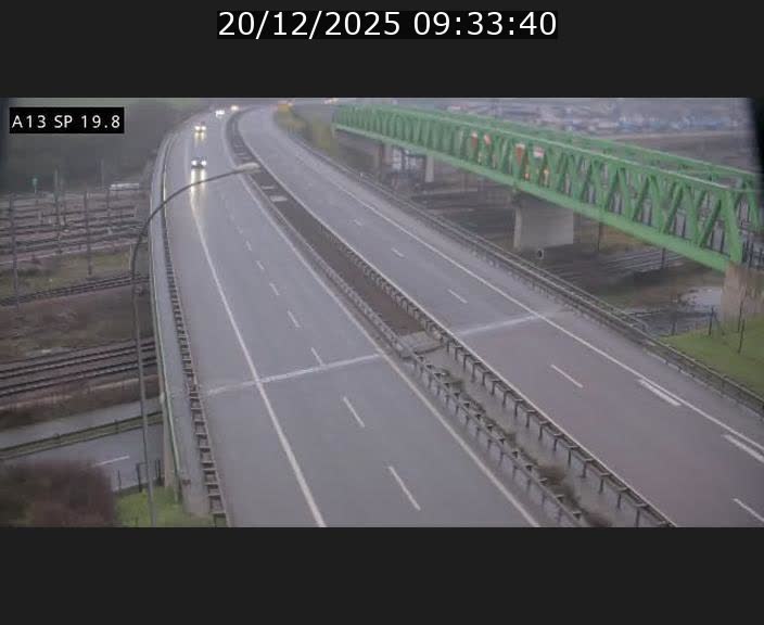 <h2>Traffic live webcam Luxembourg Croix de Bettembourg - A13 direction Esch-sur-Alzette - BK 19.8</h2>
