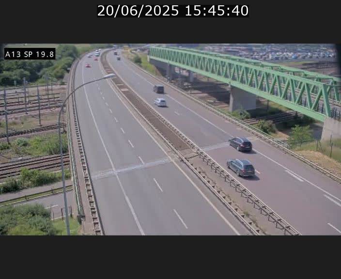 <h2>Traffic live webcam Luxembourg Croix de Bettembourg - A13 direction Esch-sur-Alzette - BK 19.8</h2>