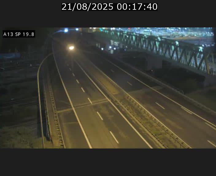 <h2>Traffic live webcam Luxembourg Croix de Bettembourg - A13 direction Esch-sur-Alzette - BK 19.8</h2>