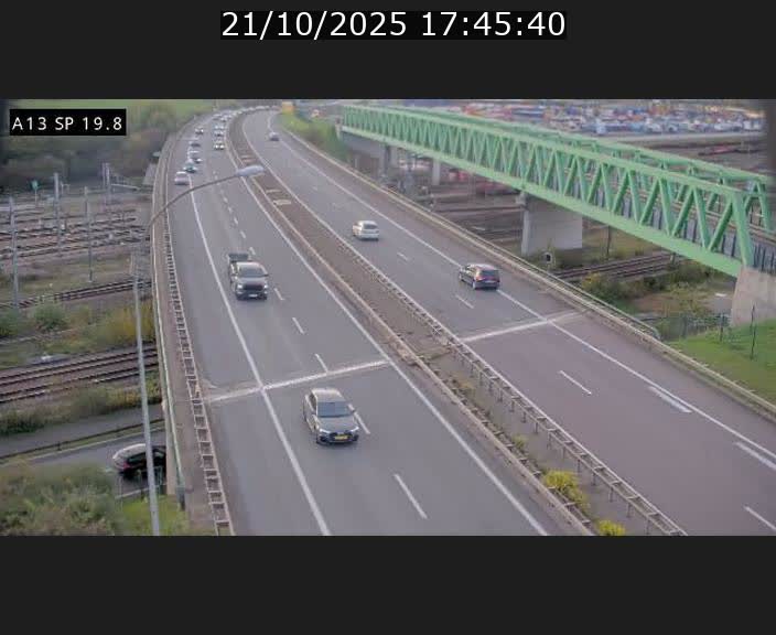 <h2>Traffic live webcam Luxembourg Croix de Bettembourg - A13 direction Esch-sur-Alzette - BK 19.8</h2>