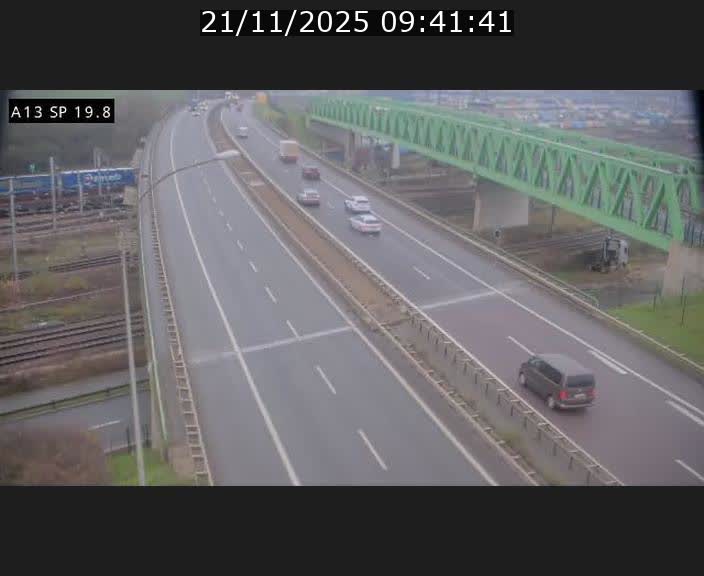 <h2>Traffic live webcam Luxembourg Croix de Bettembourg - A13 direction Esch-sur-Alzette - BK 19.8</h2>
