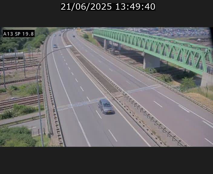 <h2>Traffic live webcam Luxembourg Croix de Bettembourg - A13 direction Esch-sur-Alzette - BK 19.8</h2>