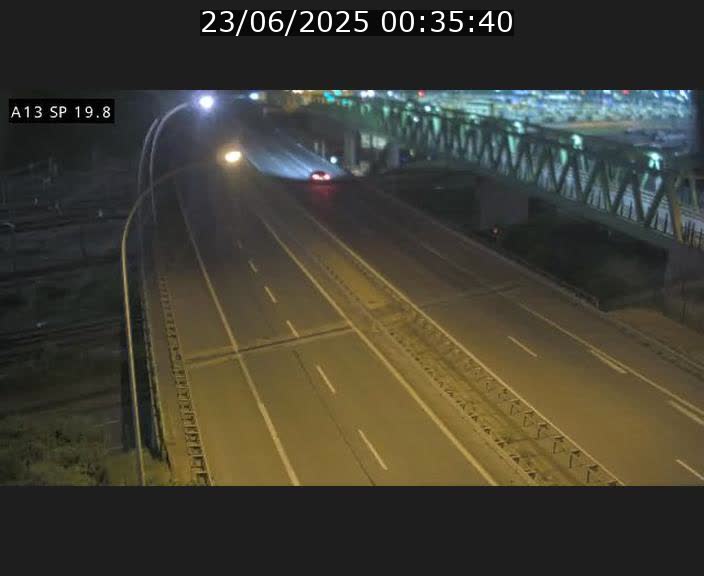 <h2>Traffic live webcam Luxembourg Croix de Bettembourg - A13 direction Esch-sur-Alzette - BK 19.8</h2>