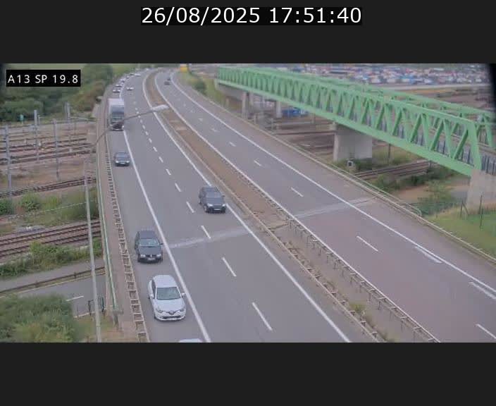 <h2>Traffic live webcam Luxembourg Croix de Bettembourg - A13 direction Esch-sur-Alzette - BK 19.8</h2>