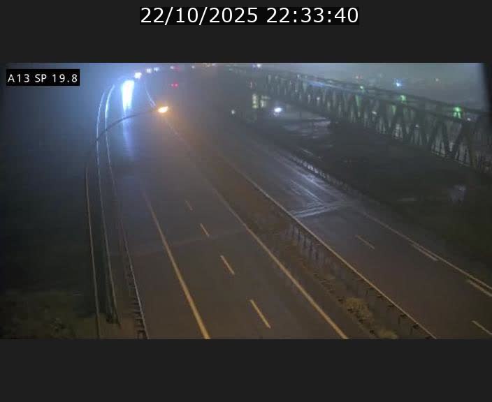 <h2>Traffic live webcam Luxembourg Croix de Bettembourg - A13 direction Esch-sur-Alzette - BK 19.8</h2>