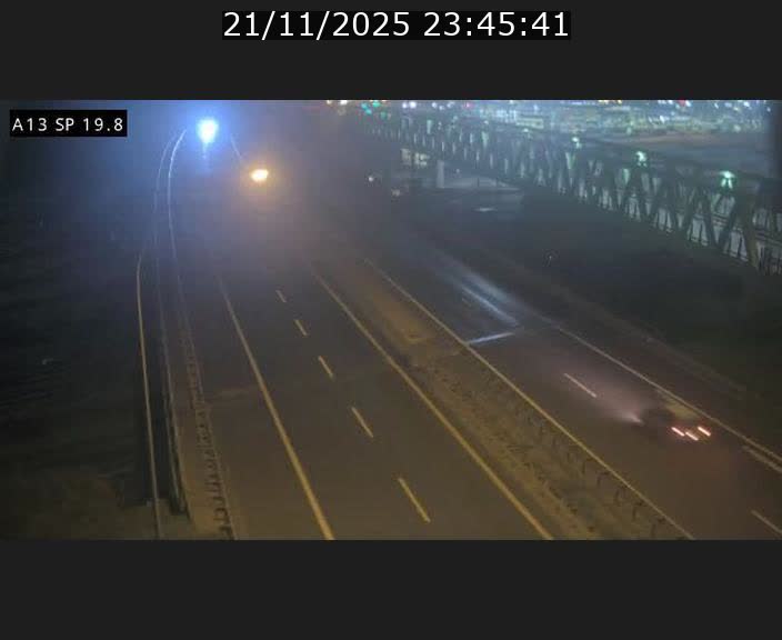 <h2>Traffic live webcam Luxembourg Croix de Bettembourg - A13 direction Esch-sur-Alzette - BK 19.8</h2>