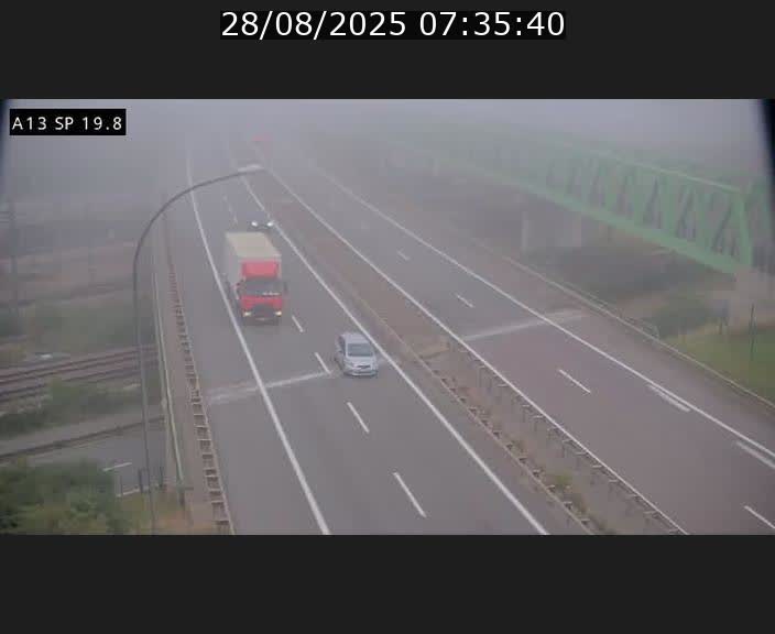 <h2>Traffic live webcam Luxembourg Croix de Bettembourg - A13 direction Esch-sur-Alzette - BK 19.8</h2>