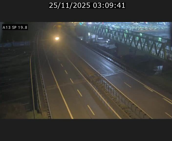 <h2>Traffic live webcam Luxembourg Croix de Bettembourg - A13 direction Esch-sur-Alzette - BK 19.8</h2>