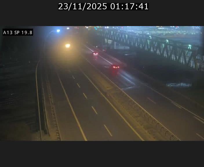 <h2>Traffic live webcam Luxembourg Croix de Bettembourg - A13 direction Esch-sur-Alzette - BK 19.8</h2>