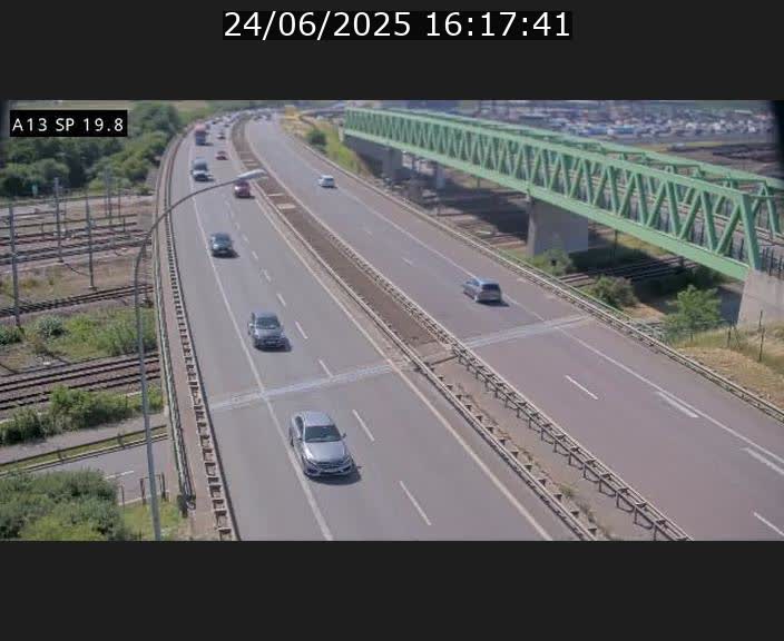 <h2>Traffic live webcam Luxembourg Croix de Bettembourg - A13 direction Esch-sur-Alzette - BK 19.8</h2>