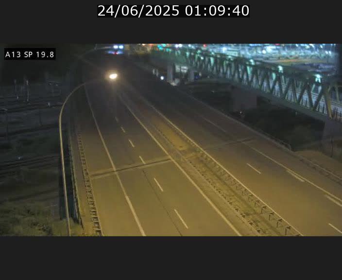 <h2>Traffic live webcam Luxembourg Croix de Bettembourg - A13 direction Esch-sur-Alzette - BK 19.8</h2>