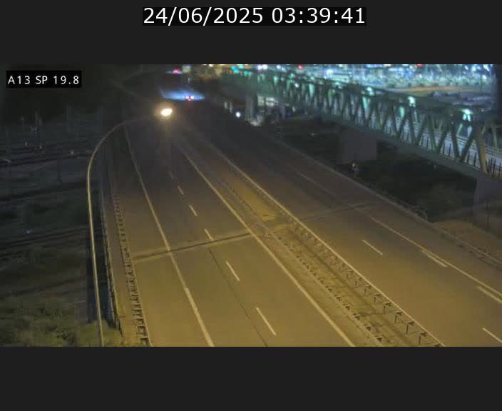 <h2>Traffic live webcam Luxembourg Croix de Bettembourg - A13 direction Esch-sur-Alzette - BK 19.8</h2>