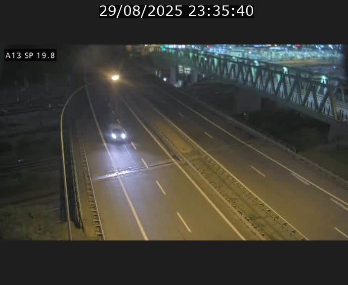 <h2>Traffic live webcam Luxembourg Croix de Bettembourg - A13 direction Esch-sur-Alzette - BK 19.8</h2>