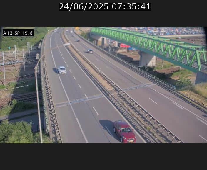 <h2>Traffic live webcam Luxembourg Croix de Bettembourg - A13 direction Esch-sur-Alzette - BK 19.8</h2>