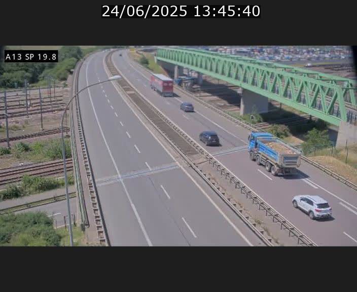 <h2>Traffic live webcam Luxembourg Croix de Bettembourg - A13 direction Esch-sur-Alzette - BK 19.8</h2>
