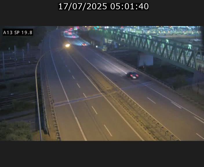 <h2>Traffic live webcam Luxembourg Croix de Bettembourg - A13 direction Esch-sur-Alzette - BK 19.8</h2>