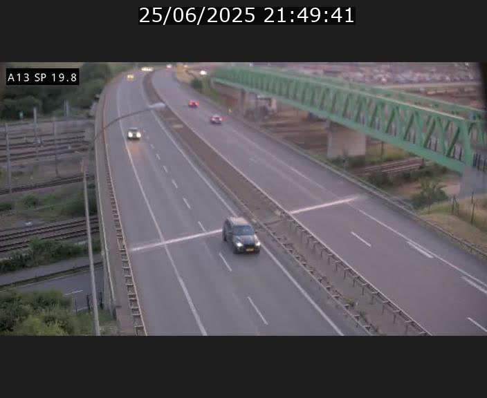 <h2>Traffic live webcam Luxembourg Croix de Bettembourg - A13 direction Esch-sur-Alzette - BK 19.8</h2>