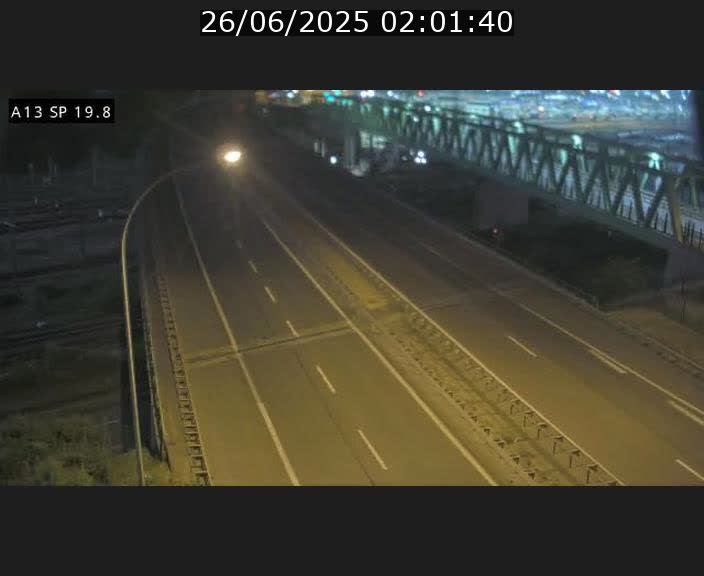 <h2>Traffic live webcam Luxembourg Croix de Bettembourg - A13 direction Esch-sur-Alzette - BK 19.8</h2>