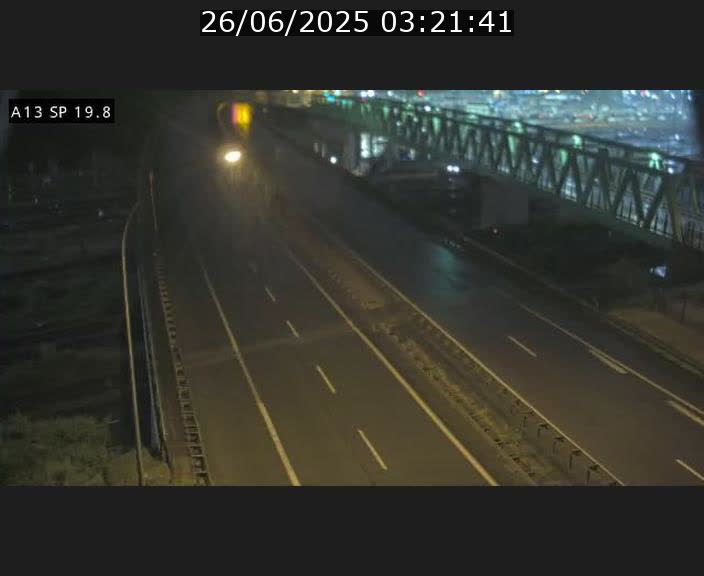 <h2>Traffic live webcam Luxembourg Croix de Bettembourg - A13 direction Esch-sur-Alzette - BK 19.8</h2>