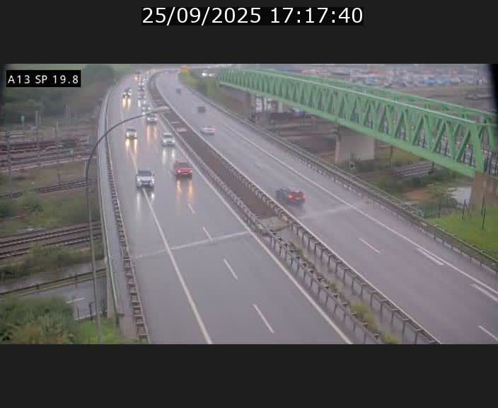 Traffic live webcam Luxembourg Croix de Bettembourg - A13 direction Esch-sur-Alzette - BK 19.8