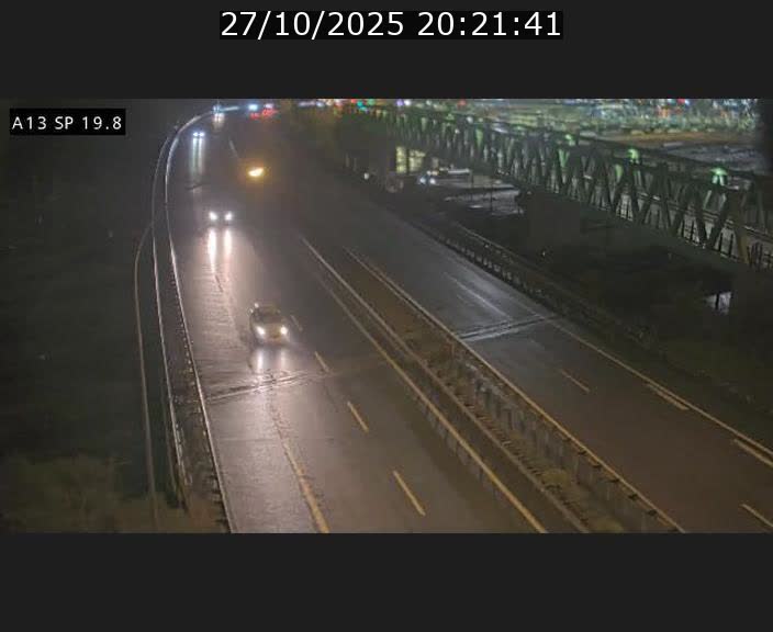 <h2>Traffic live webcam Luxembourg Croix de Bettembourg - A13 direction Esch-sur-Alzette - BK 19.8</h2>