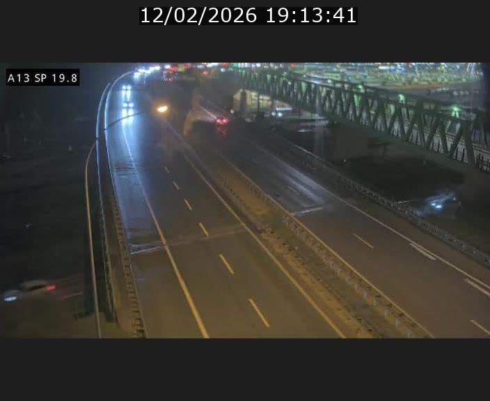 Traffic live webcam Luxembourg Croix de Bettembourg - A13 direction Esch-sur-Alzette - BK 19.8