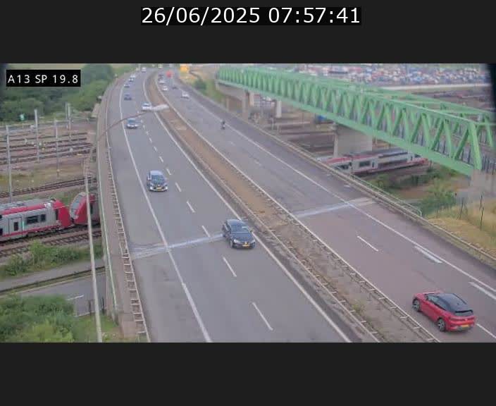 <h2>Traffic live webcam Luxembourg Croix de Bettembourg - A13 direction Esch-sur-Alzette - BK 19.8</h2>