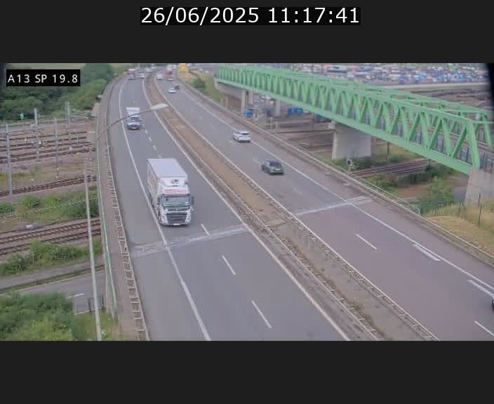 <h2>Traffic live webcam Luxembourg Croix de Bettembourg - A13 direction Esch-sur-Alzette - BK 19.8</h2>
