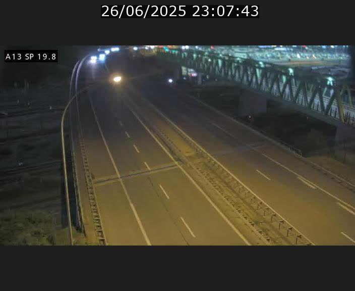 <h2>Traffic live webcam Luxembourg Croix de Bettembourg - A13 direction Esch-sur-Alzette - BK 19.8</h2>
