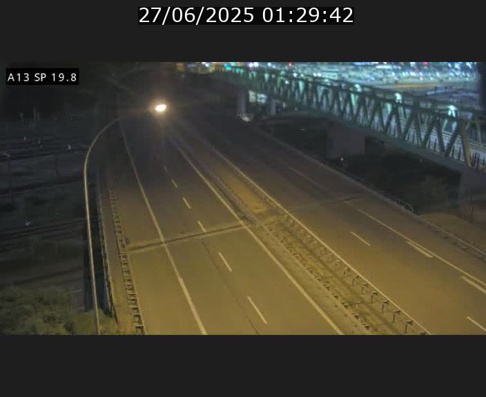 <h2>Traffic live webcam Luxembourg Croix de Bettembourg - A13 direction Esch-sur-Alzette - BK 19.8</h2>