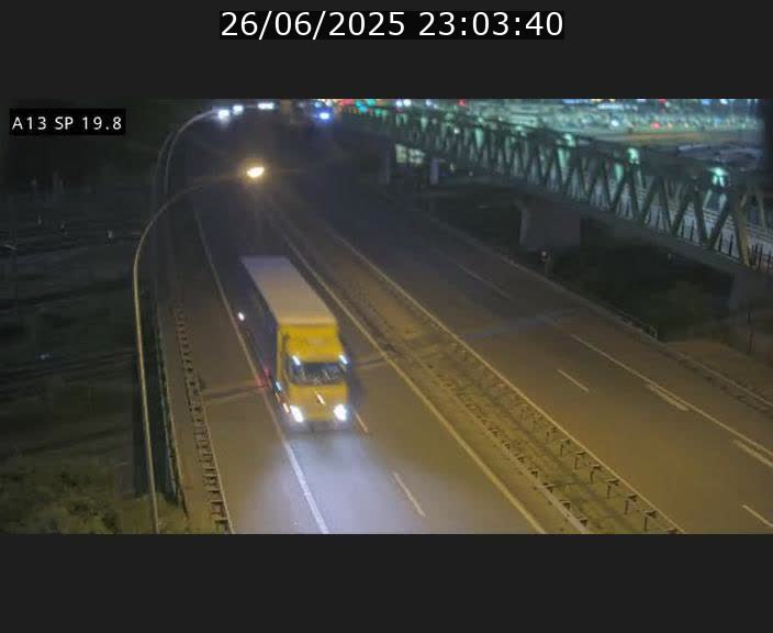 <h2>Traffic live webcam Luxembourg Croix de Bettembourg - A13 direction Esch-sur-Alzette - BK 19.8</h2>