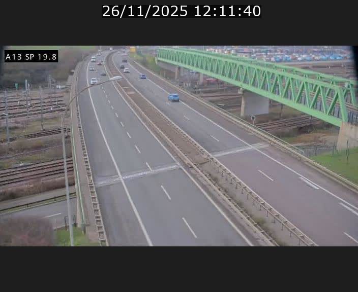 <h2>Traffic live webcam Luxembourg Croix de Bettembourg - A13 direction Esch-sur-Alzette - BK 19.8</h2>