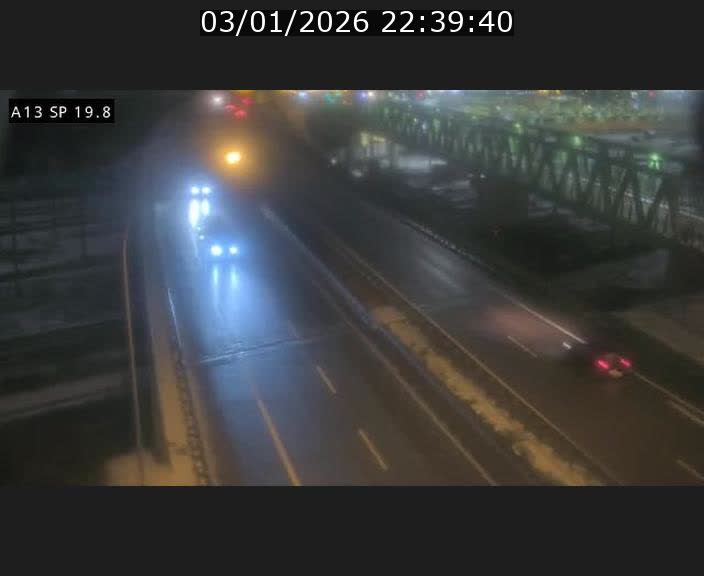 Traffic live webcam Luxembourg Croix de Bettembourg - A13 direction Esch-sur-Alzette - BK 19.8