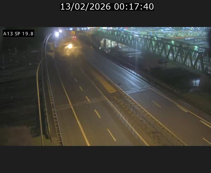 <h2>Traffic live webcam Luxembourg Croix de Bettembourg - A13 direction Esch-sur-Alzette - BK 19.8</h2>