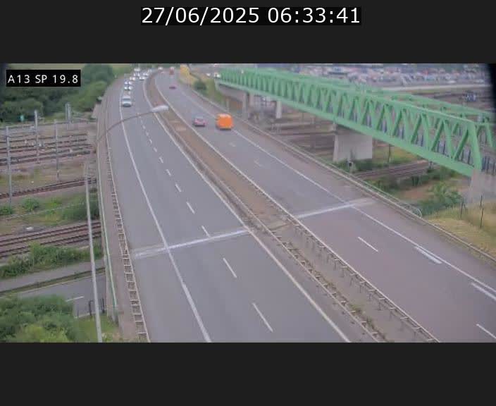 <h2>Traffic live webcam Luxembourg Croix de Bettembourg - A13 direction Esch-sur-Alzette - BK 19.8</h2>