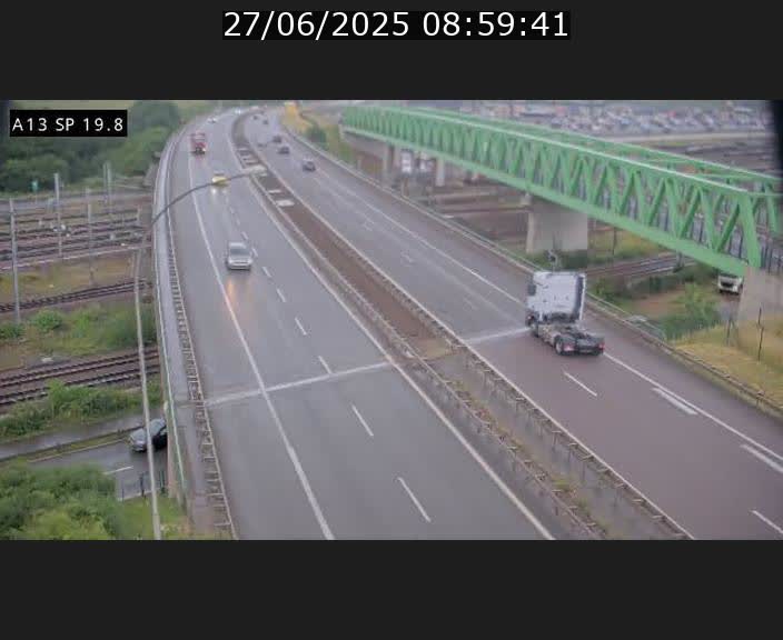 <h2>Traffic live webcam Luxembourg Croix de Bettembourg - A13 direction Esch-sur-Alzette - BK 19.8</h2>
