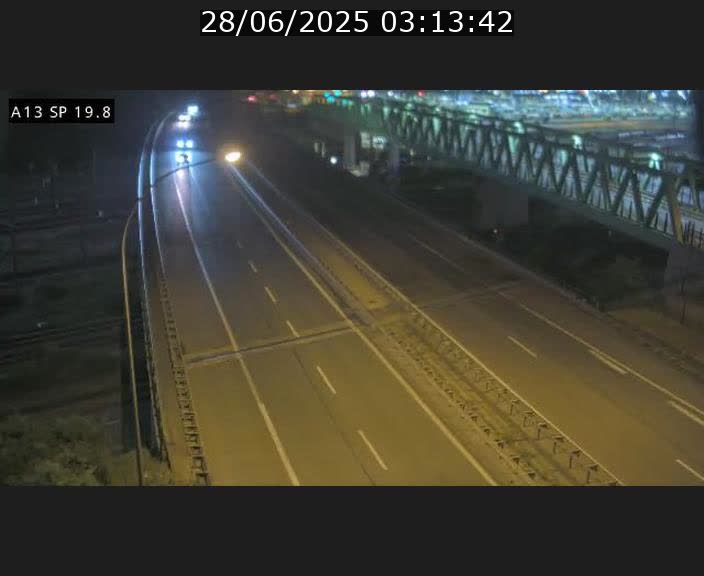 <h2>Traffic live webcam Luxembourg Croix de Bettembourg - A13 direction Esch-sur-Alzette - BK 19.8</h2>