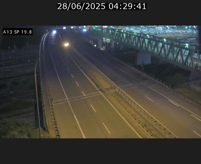 <h2>Traffic live webcam Luxembourg Croix de Bettembourg - A13 direction Esch-sur-Alzette - BK 19.8</h2>