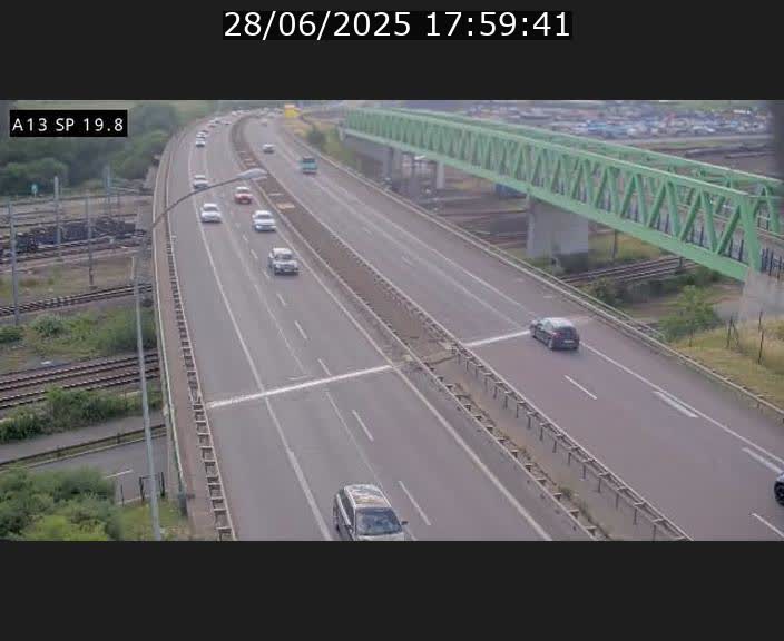 <h2>Traffic live webcam Luxembourg Croix de Bettembourg - A13 direction Esch-sur-Alzette - BK 19.8</h2>