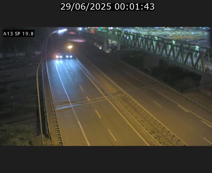 <h2>Traffic live webcam Luxembourg Croix de Bettembourg - A13 direction Esch-sur-Alzette - BK 19.8</h2>