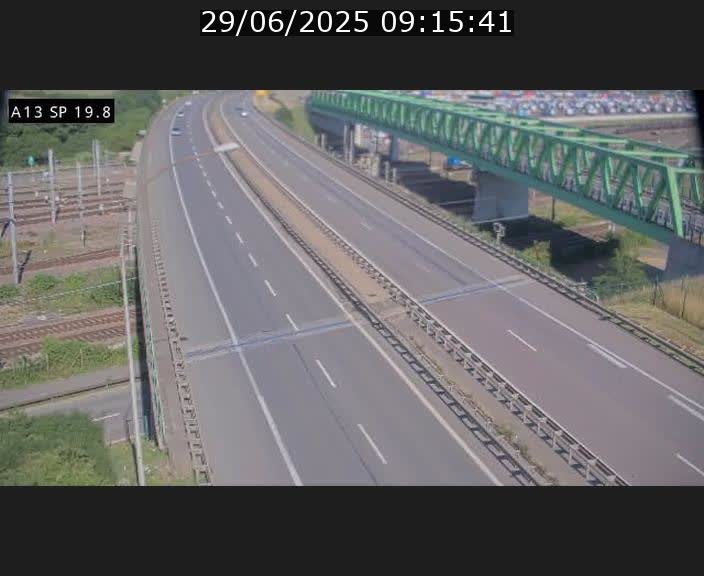 <h2>Traffic live webcam Luxembourg Croix de Bettembourg - A13 direction Esch-sur-Alzette - BK 19.8</h2>